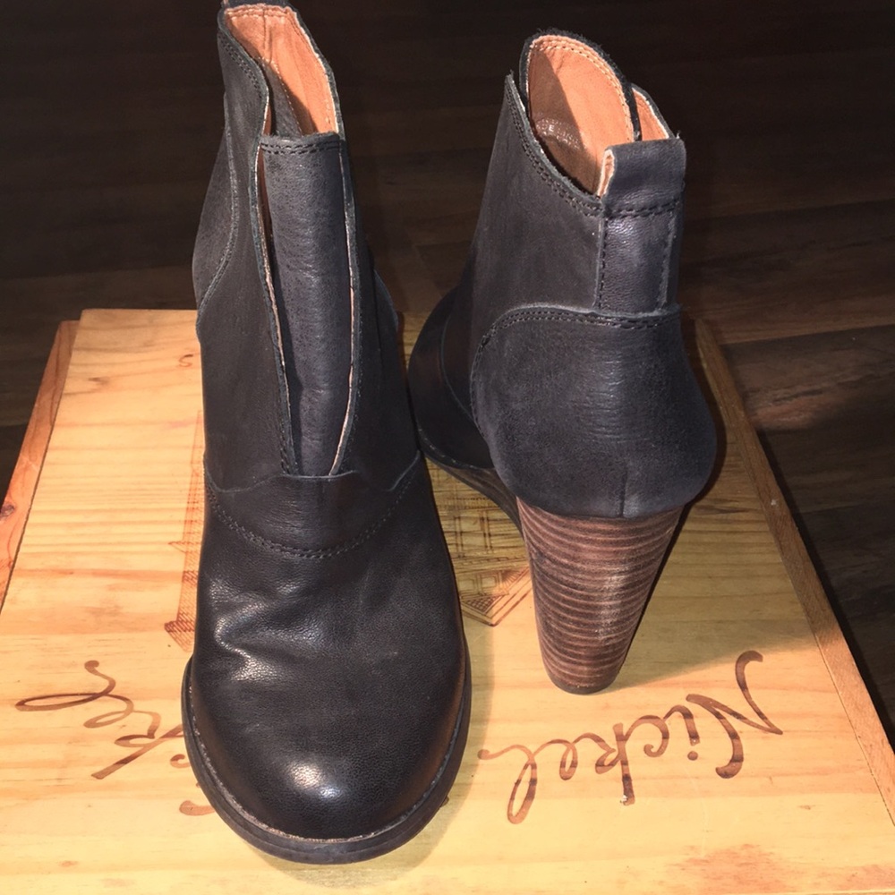 Lucky Brand Black Genuine Leather Ankle Boots Woman’s Size 9 Wedge Heel Slip On